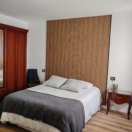 דירות לה אורוטבה Casa Rosales מראה חיצוני תמונה